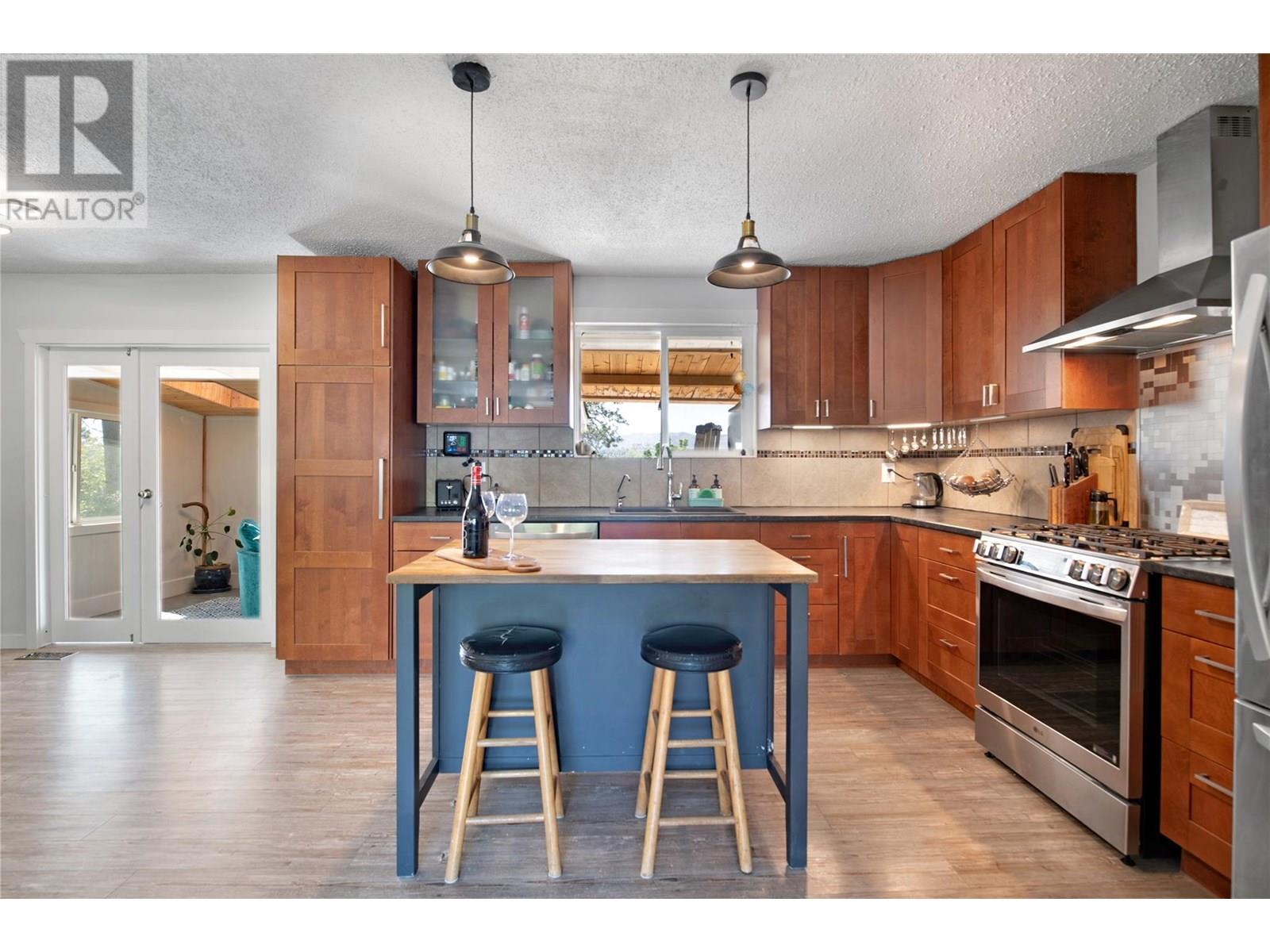 10592 Sherman Drive, Lake Country, British Columbia  V4V 1W2 - Photo 9 - 10356367