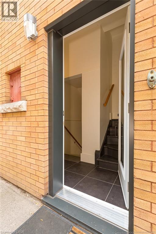 72 Sherman Avenue S Unit# 3b, Hamilton, Ontario  L8M 2P7 - Photo 3 - 40752518