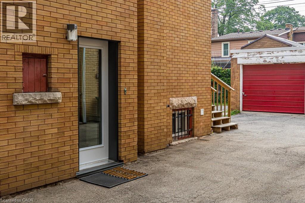 72 Sherman Avenue S Unit# 3b, Hamilton, Ontario  L8M 2P7 - Photo 2 - 40752518