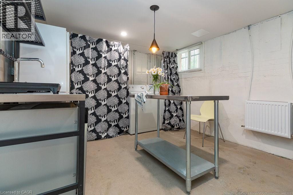 72 Sherman Avenue S Unit# 3b, Hamilton, Ontario  L8M 2P7 - Photo 6 - 40752518