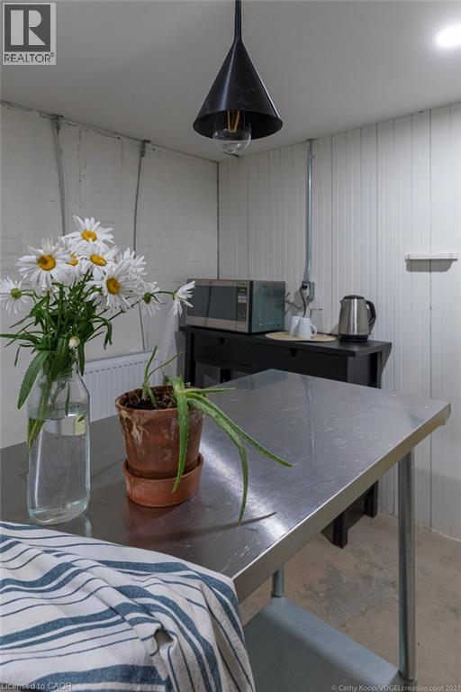 72 Sherman Avenue S Unit# 3b, Hamilton, Ontario  L8M 2P7 - Photo 9 - 40752518