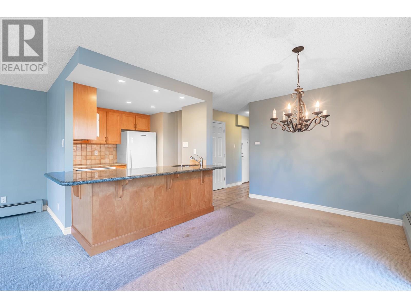 102 747 17th Street, West Vancouver, British Columbia V7V 3T4 - Photo 24 - R3028391