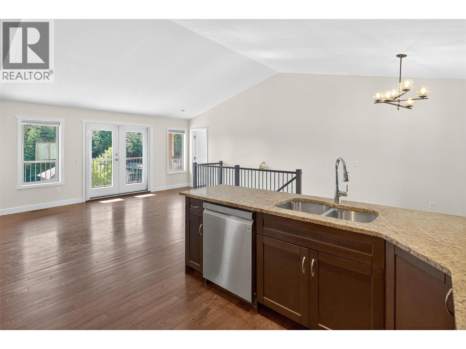 2225 Sunview Drive, West Kelowna, British Columbia  V1Z 4B9 - Photo 4 - 10356506