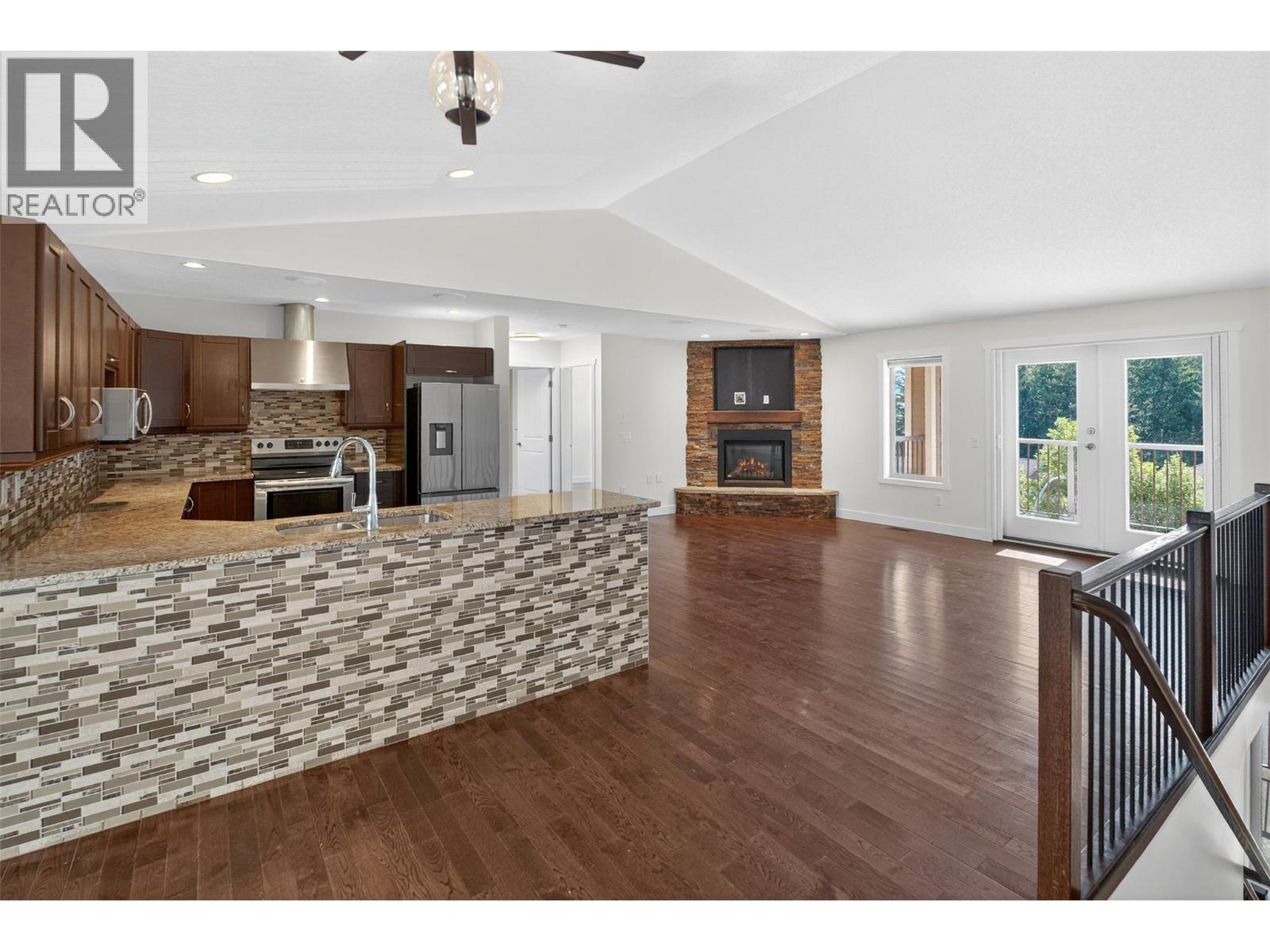 2225 Sunview Drive, West Kelowna, British Columbia  V1Z 4B9 - Photo 6 - 10356506