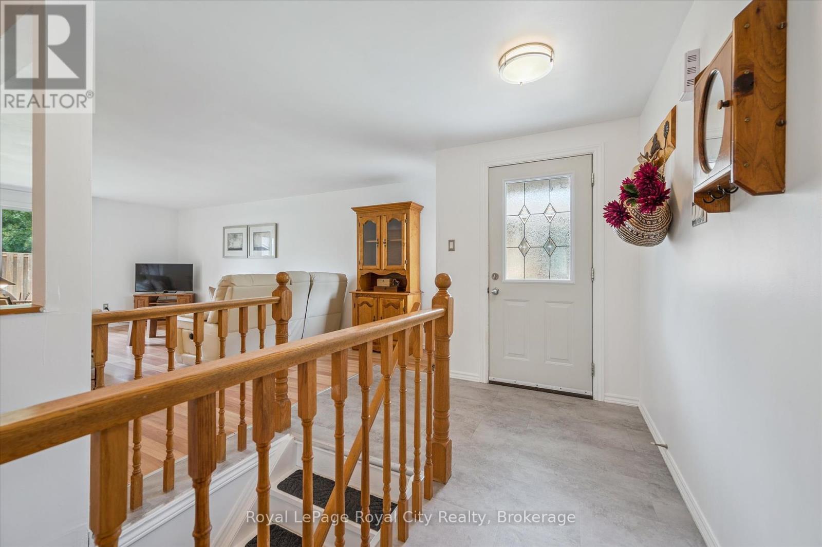 289 Strathallan Street, Centre Wellington, Ontario  N1M 3L6 - Photo 3 - X12293889