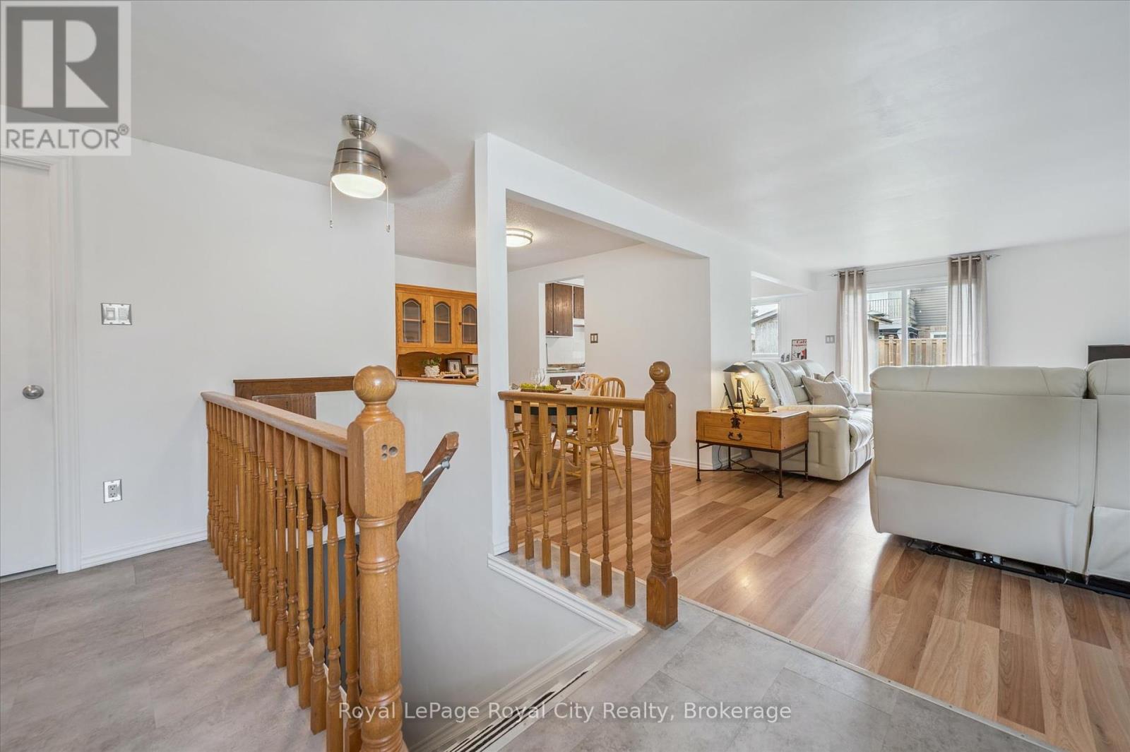 289 Strathallan Street, Centre Wellington, Ontario  N1M 3L6 - Photo 4 - X12293889