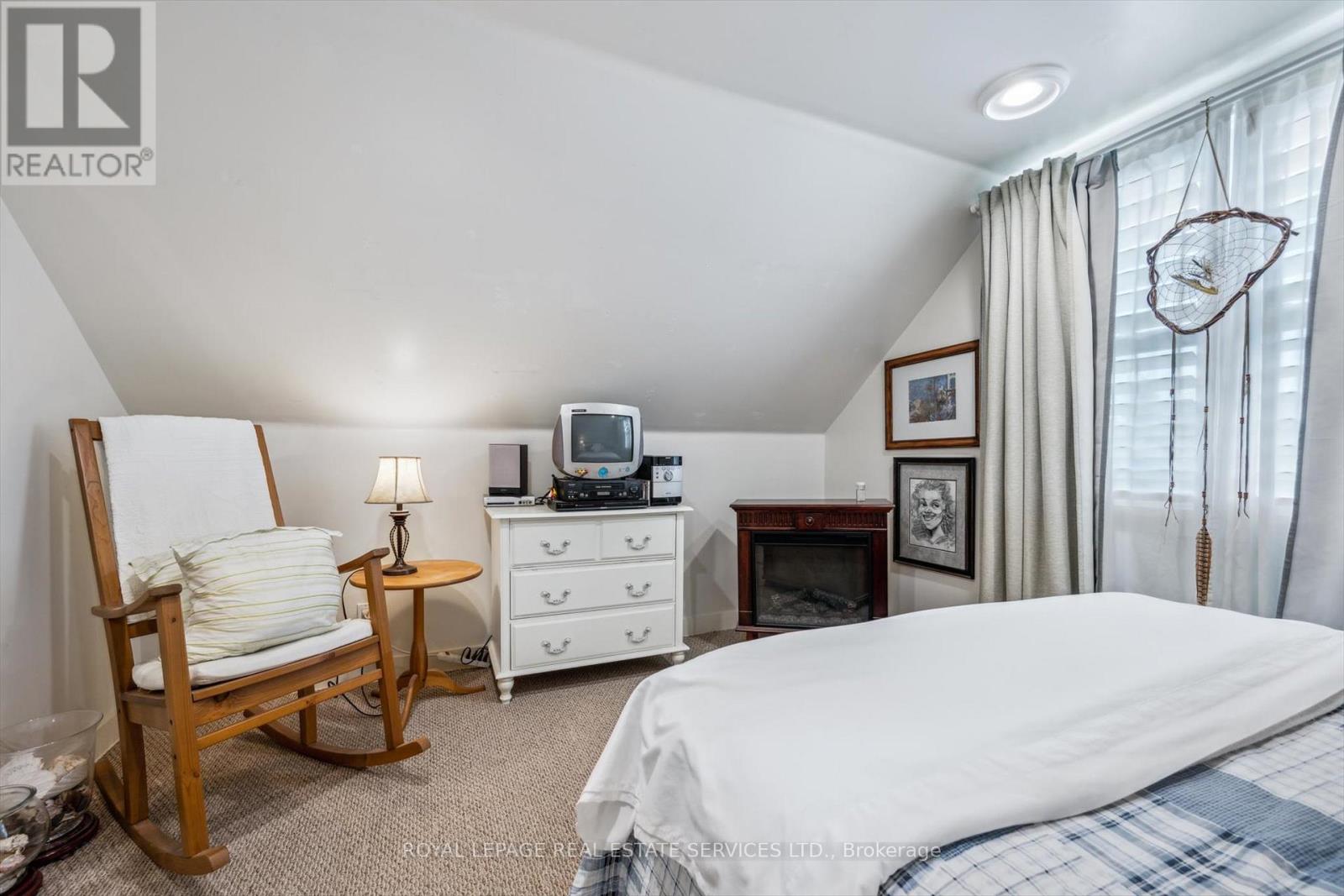 1059 Westmount Avenue, Mississauga, Ontario  L5E 1X5 - Photo 25 - W12293713