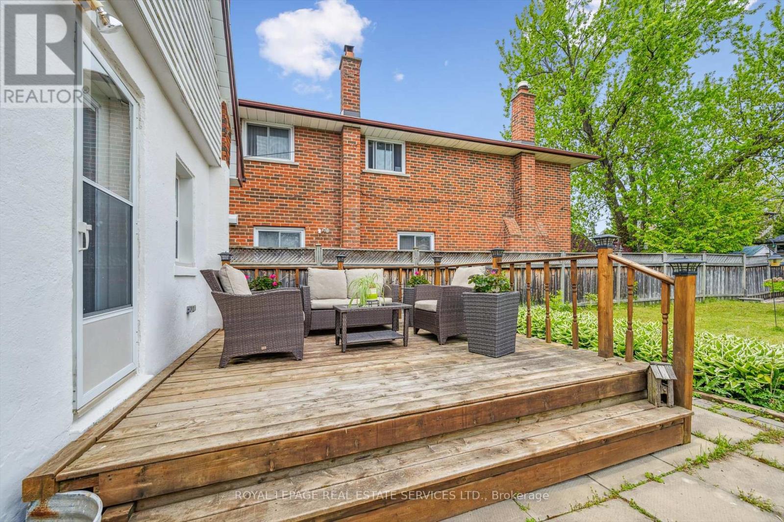 1059 Westmount Avenue, Mississauga, Ontario  L5E 1X5 - Photo 31 - W12293713