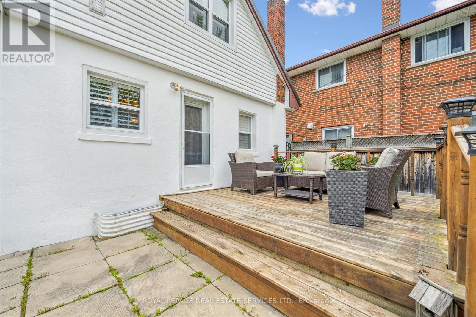 1059 Westmount Avenue, Mississauga, Ontario  L5E 1X5 - Photo 32 - W12293713