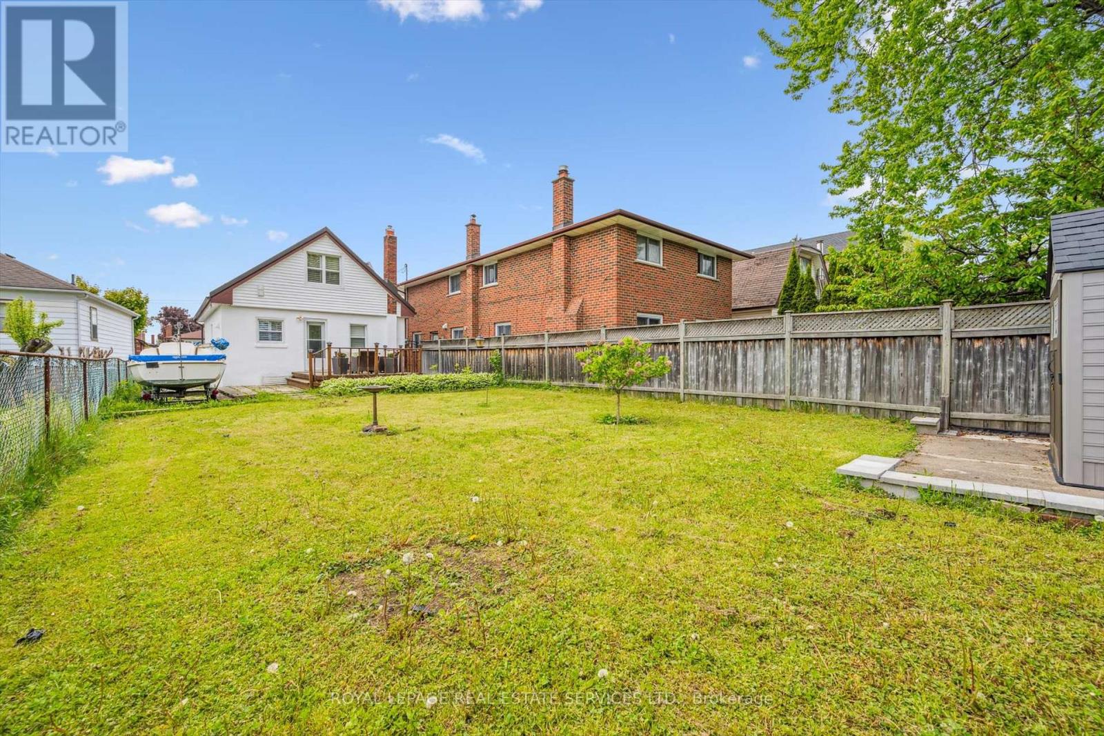 1059 Westmount Avenue, Mississauga, Ontario  L5E 1X5 - Photo 34 - W12293713