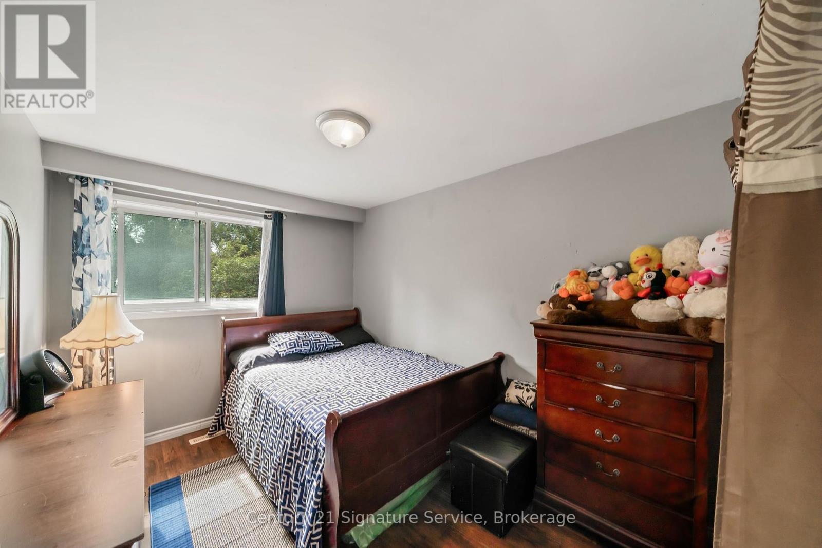 144 Voltarie Crescent, Mississauga, Ontario  L5A 2A4 - Photo 16 - W12293756