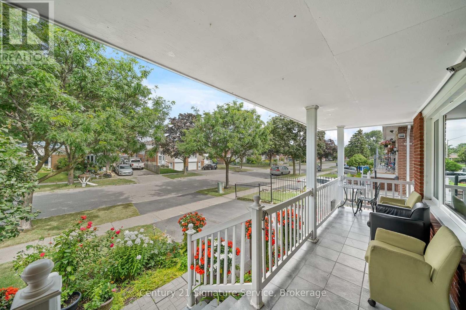 Property at 144 VOLTARIE CRESCENT image 5