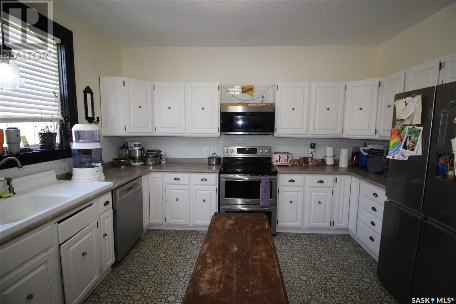 215 7th Avenue E, Shaunavon, Saskatchewan  S0N 2M0 - Photo 13 - SK013088