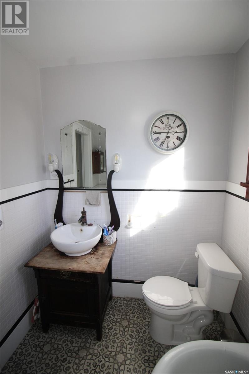 215 7th Avenue E, Shaunavon, Saskatchewan  S0N 2M0 - Photo 26 - SK013088