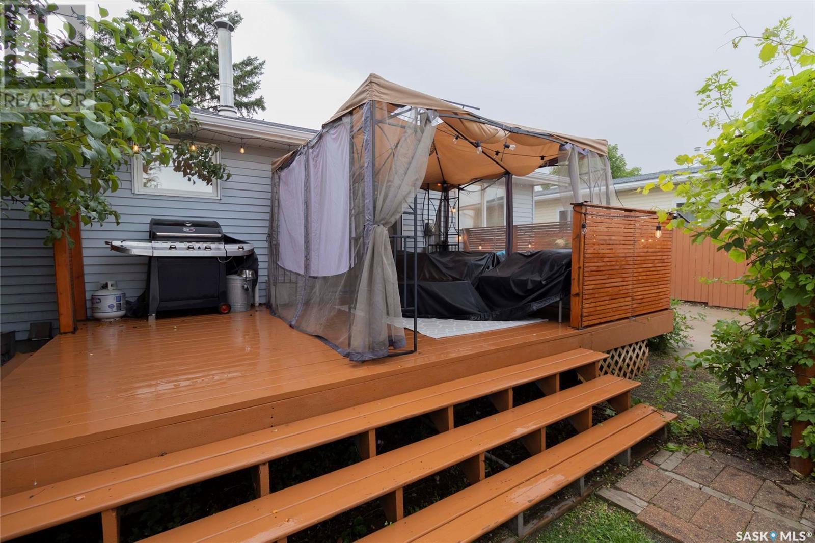 Property at 237 Guelph CRESCENT image 3