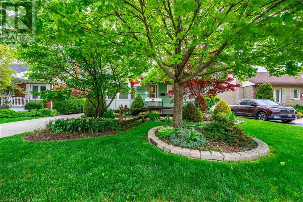 Property at 35 KEMP Drive image 3