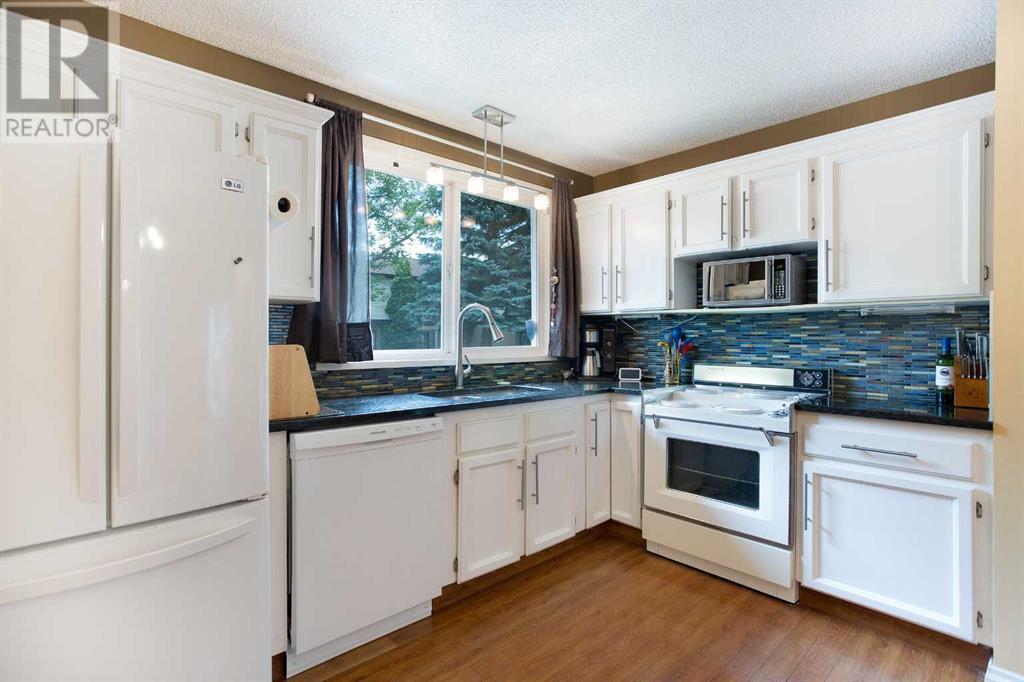 Property at 81, 630 Sabrina Road SW image 4