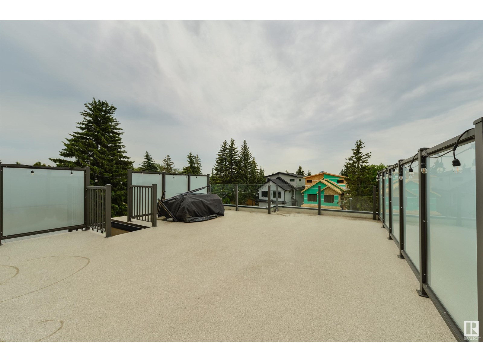 12444 Lansdowne Dr Nw, Edmonton, Alberta  T6H 4L5 - Photo 37 - E4448532