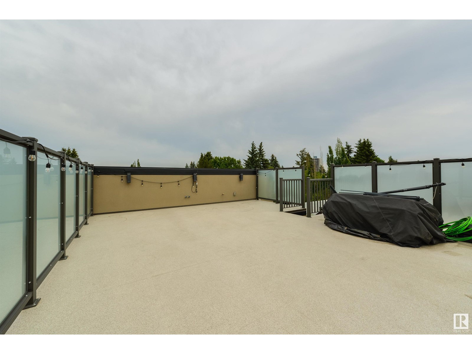 12444 Lansdowne Dr Nw, Edmonton, Alberta  T6H 4L5 - Photo 38 - E4448532