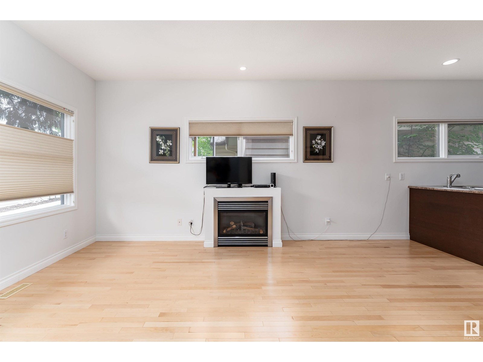 Property at #3 14315 STONY PLAIN RD NW image 4