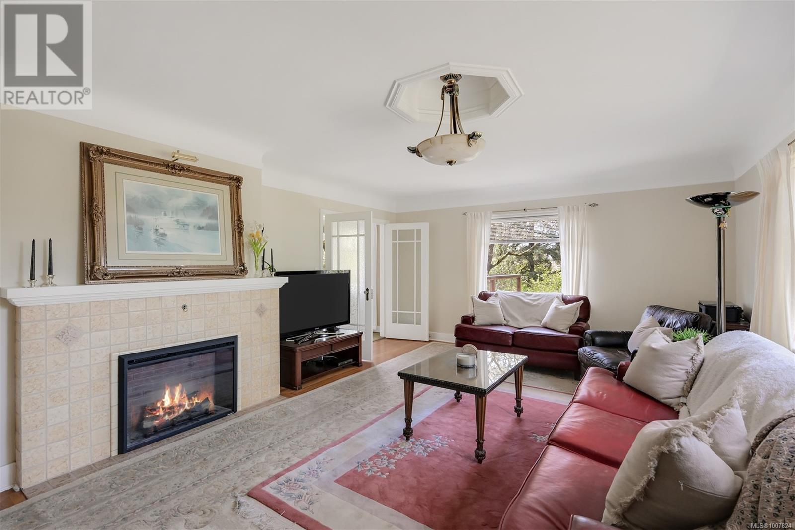 Property at 1151 Reynolds Rd image 4