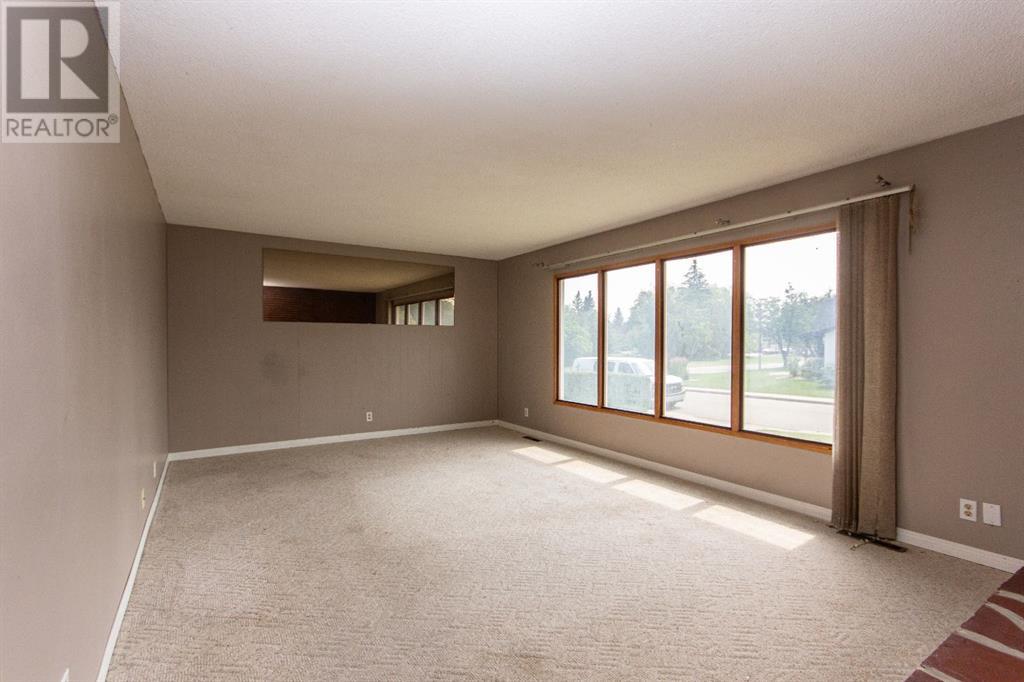 Property at 17 Stirling Close image 3