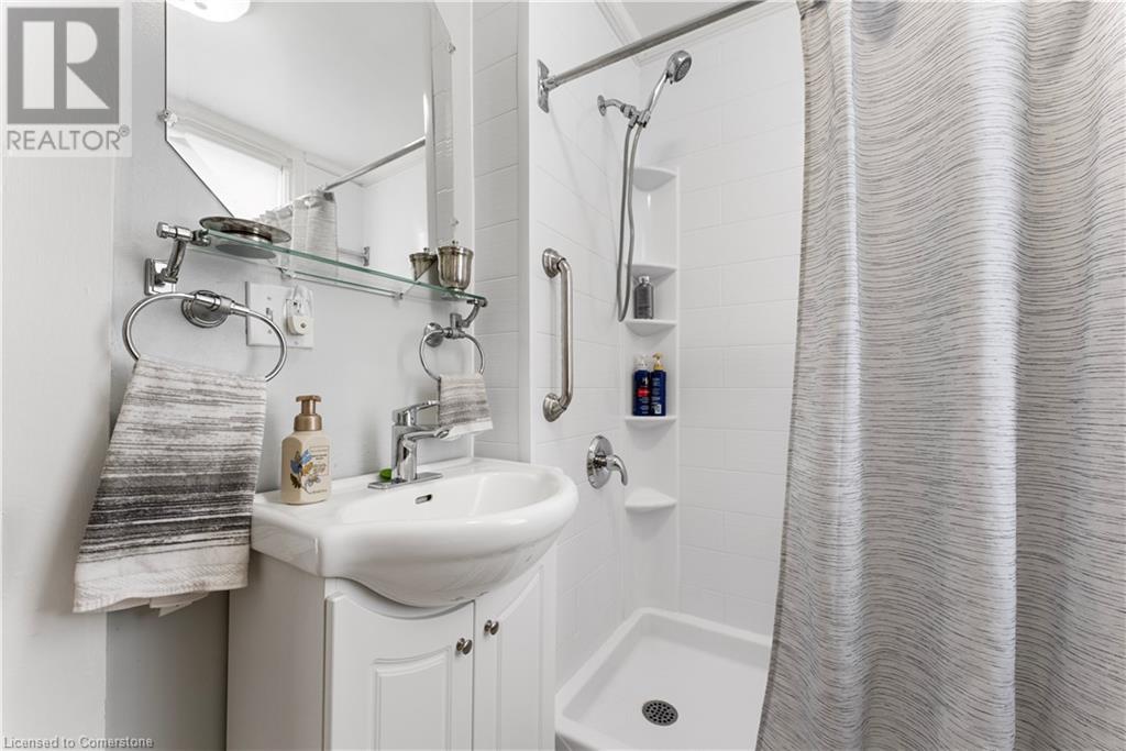 5400 North Service Road, Beamsville, Ontario  L0R 1B3 - Photo 33 - 40752759