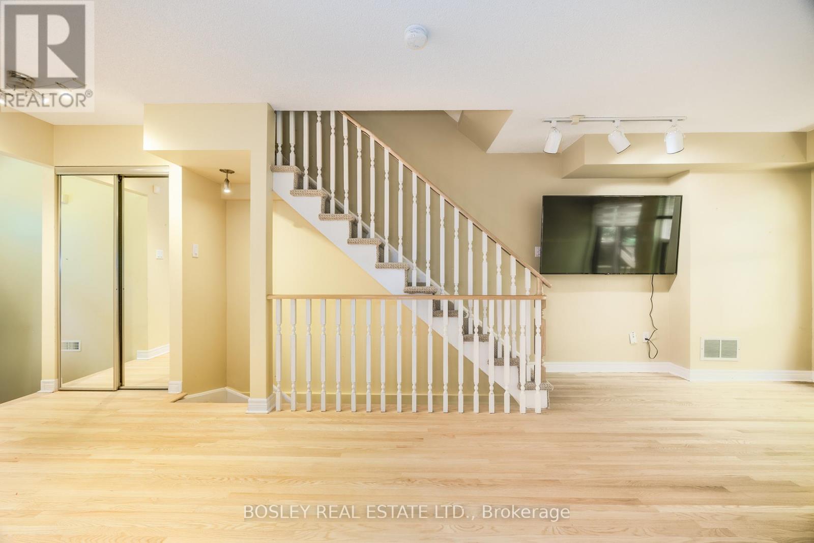 186 Milan Street, Toronto, Ontario  M5A 3Z6 - Photo 10 - C12293849