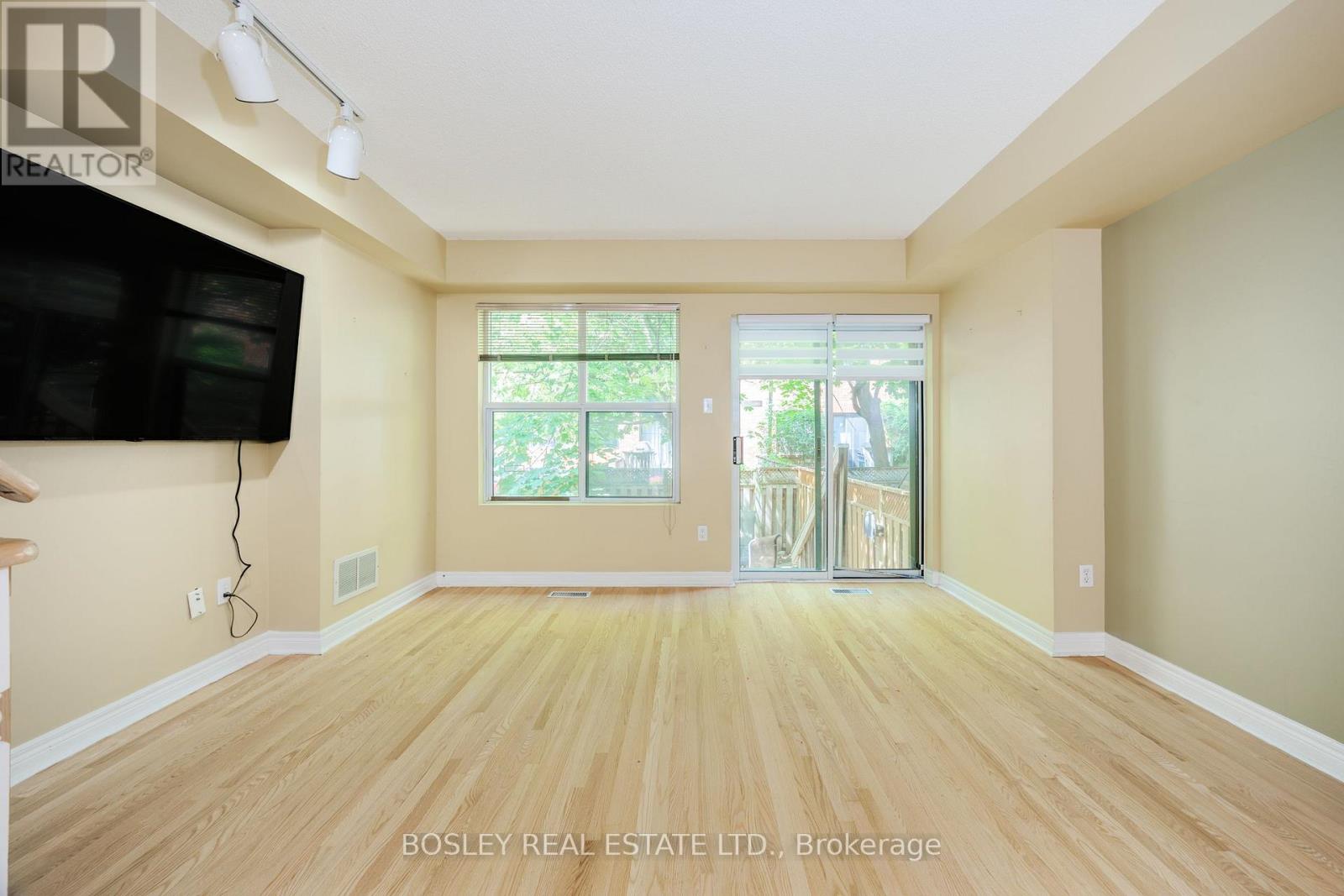 186 Milan Street, Toronto, Ontario  M5A 3Z6 - Photo 11 - C12293849