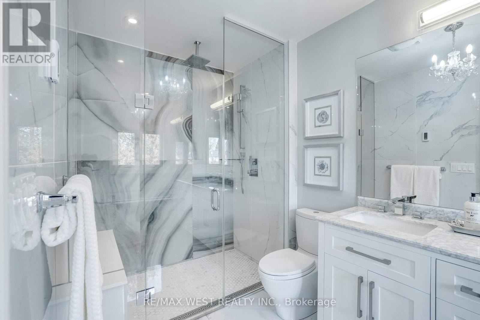 352b Lawrence Avenue W, Toronto, Ontario  M5M 1B7 - Photo 12 - C12293854
