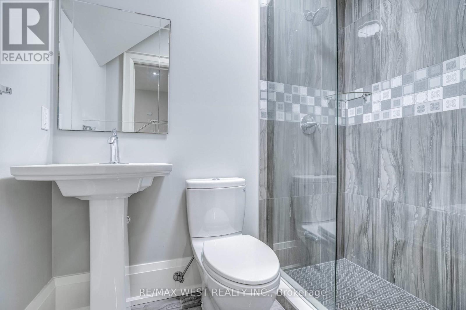 352b Lawrence Avenue W, Toronto, Ontario  M5M 1B7 - Photo 20 - C12293854