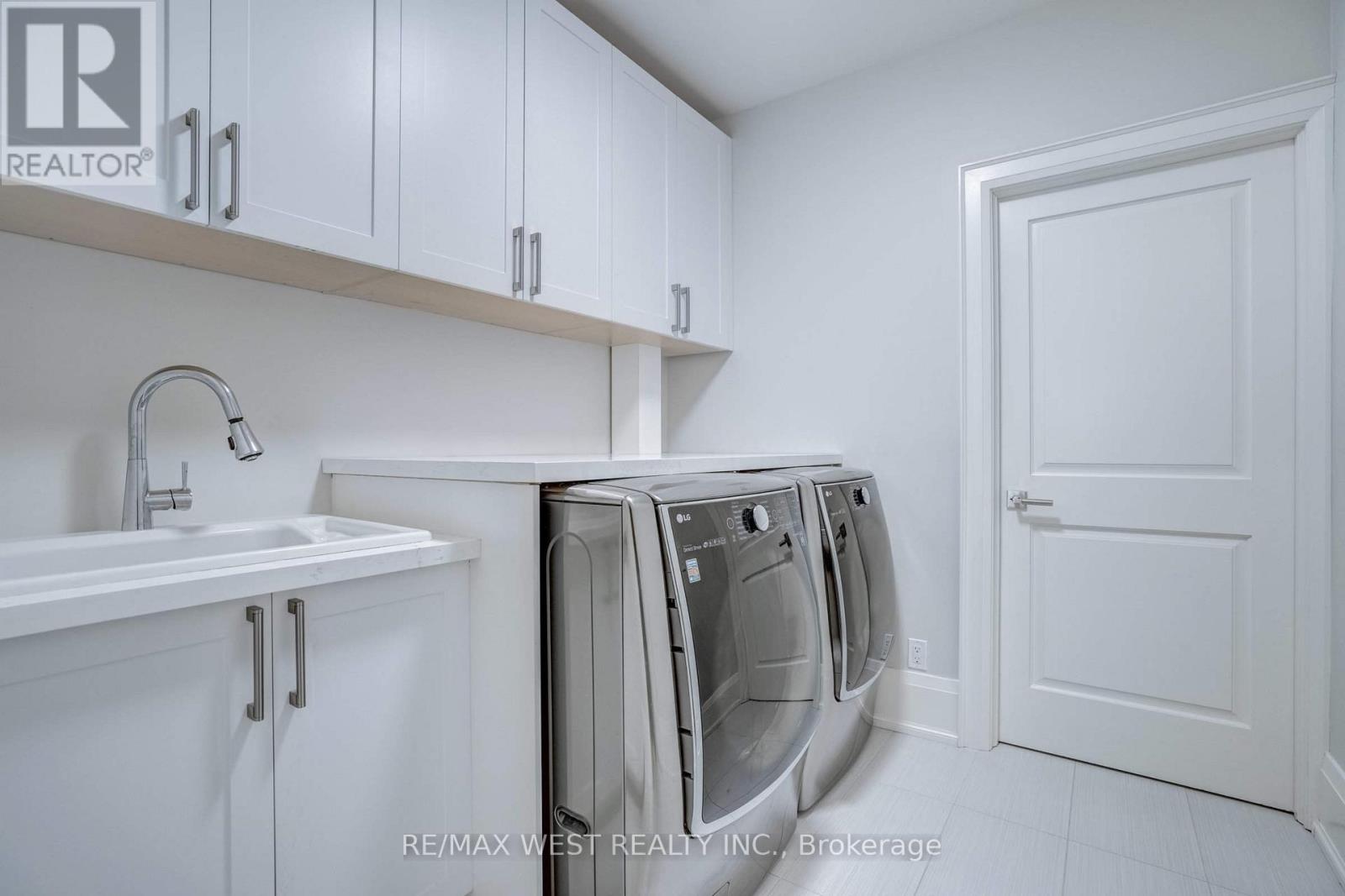 352b Lawrence Avenue W, Toronto, Ontario  M5M 1B7 - Photo 21 - C12293854