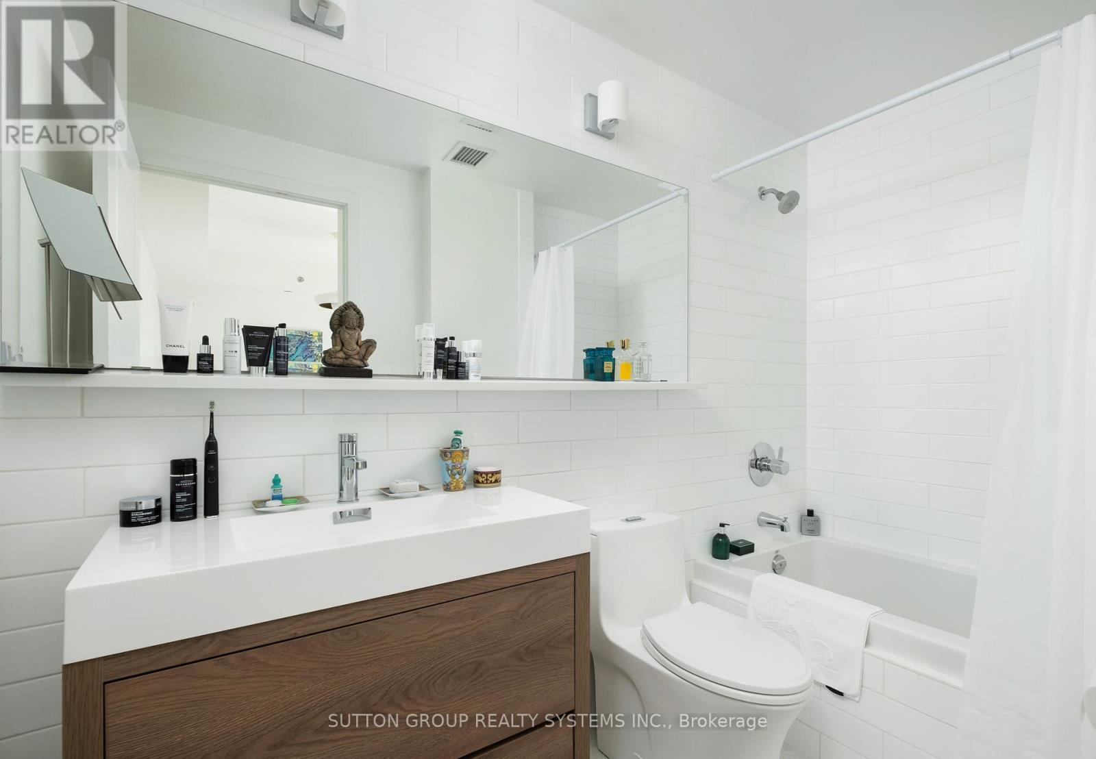 612 - 156 Portland Street, Toronto (Waterfront Communities), Ontario  M5V 0G1 - Photo 17 - C12293941