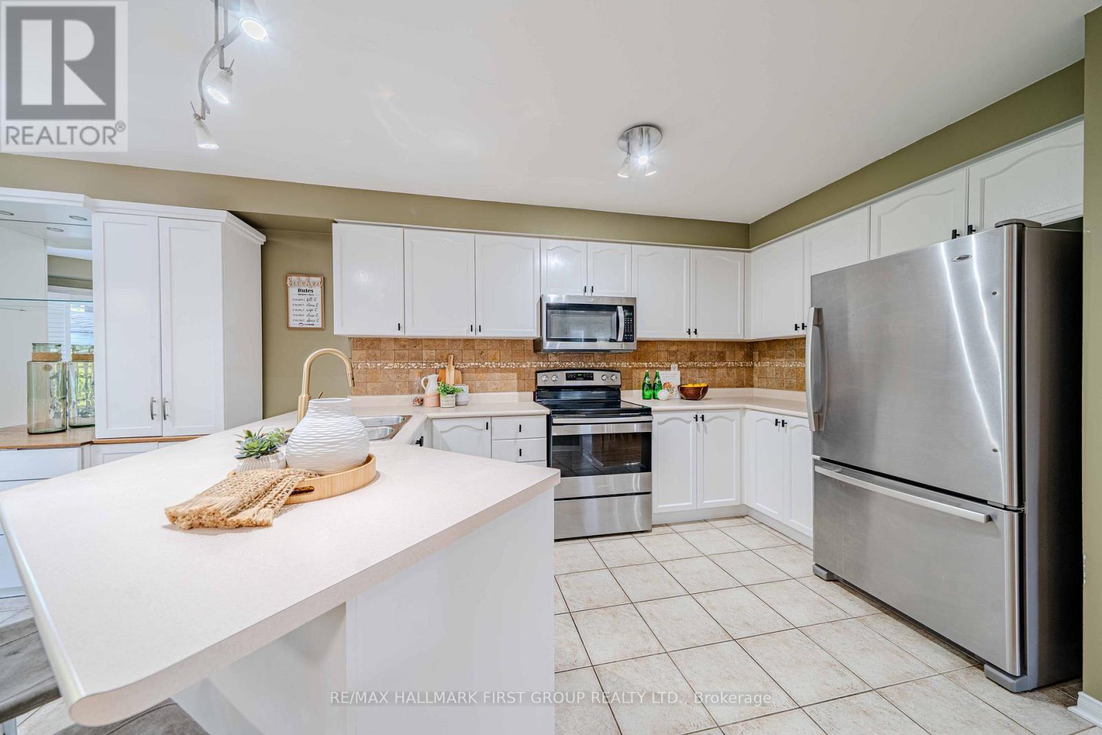 21 Arlston Court, Whitby, Ontario  L1R 3C2 - Photo 22 - E12293884