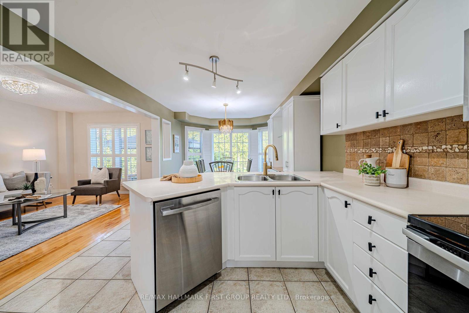 21 Arlston Court, Whitby, Ontario  L1R 3C2 - Photo 24 - E12293884