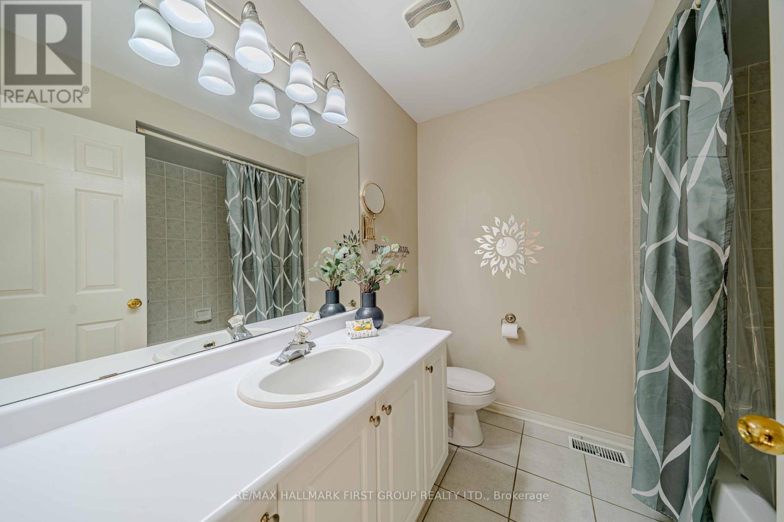 21 Arlston Court, Whitby, Ontario  L1R 3C2 - Photo 38 - E12293884