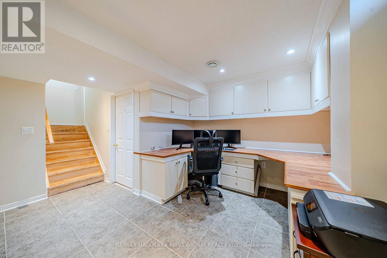 21 Arlston Court, Whitby, Ontario  L1R 3C2 - Photo 39 - E12293884