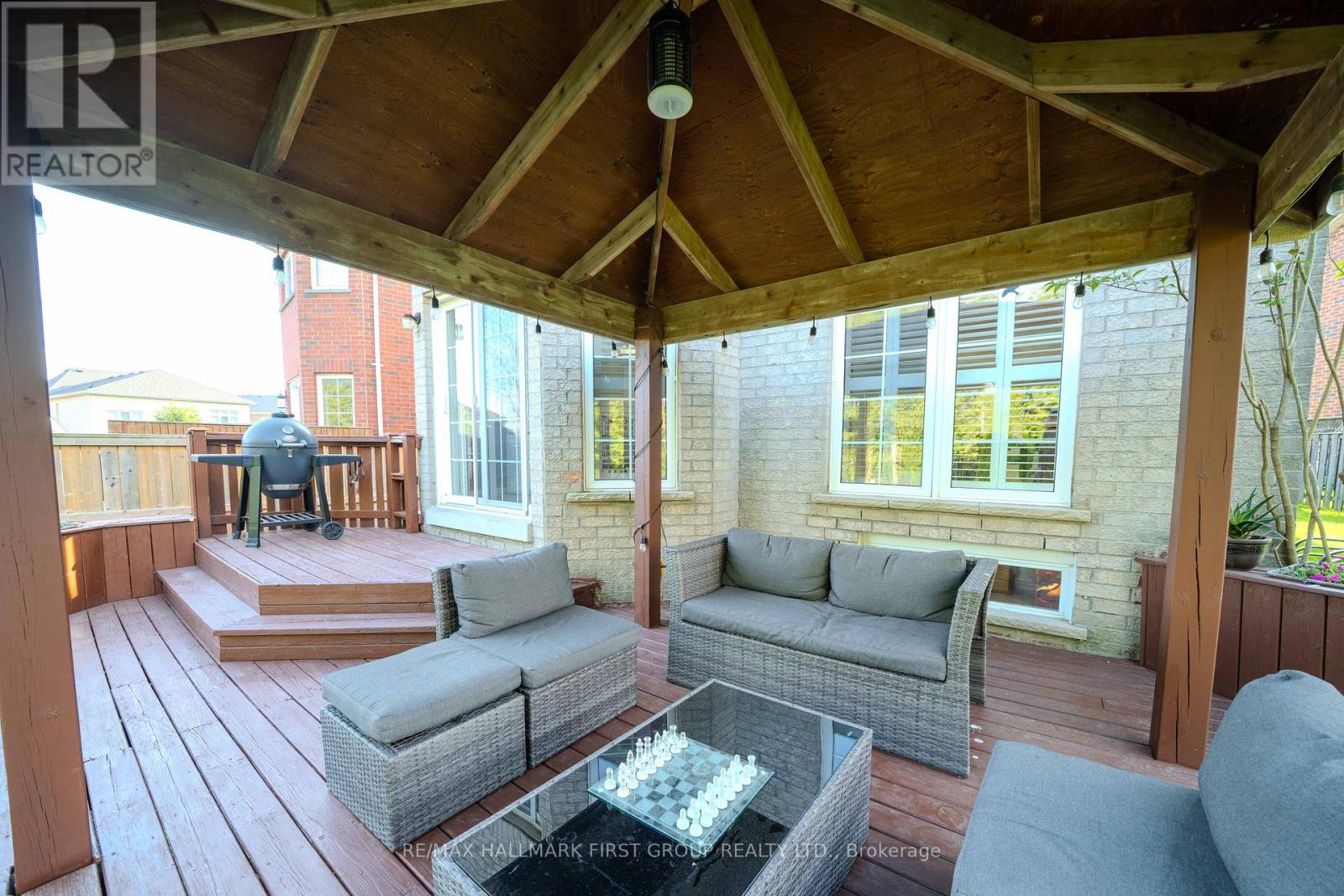 21 Arlston Court, Whitby, Ontario  L1R 3C2 - Photo 44 - E12293884