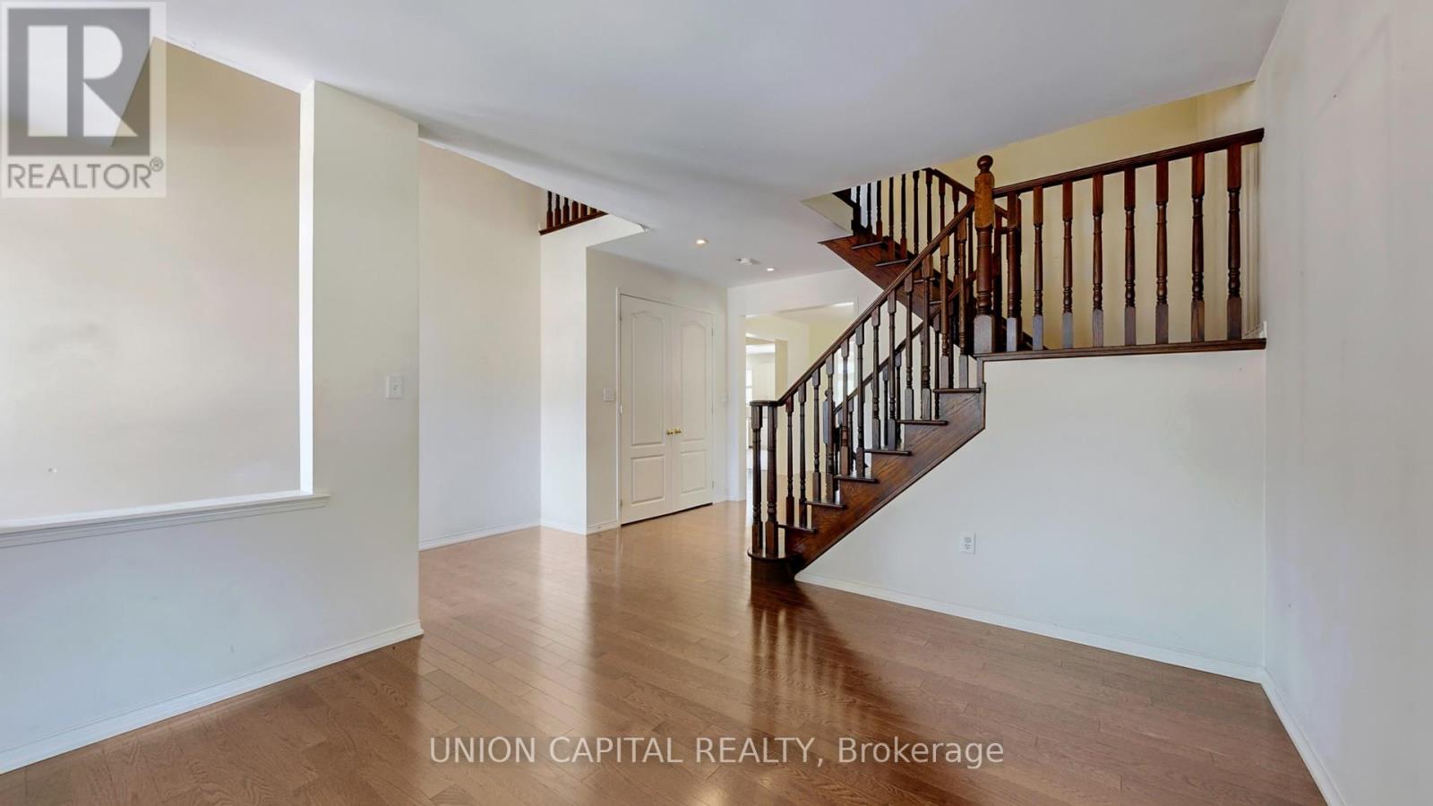 Property at 302 MONTGOMERY AVENUE image 3