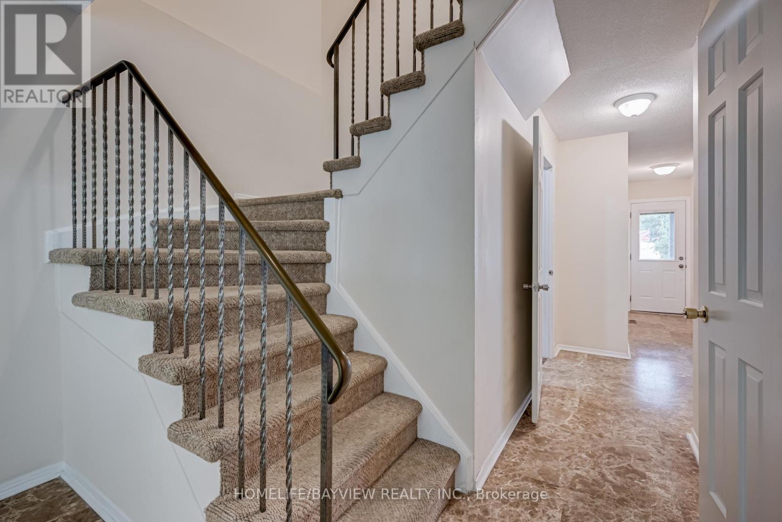 39 West Borough Street, Markham (Aileen-Willowbrook), Ontario  L3T 4V6 - Photo 12 - N12293908