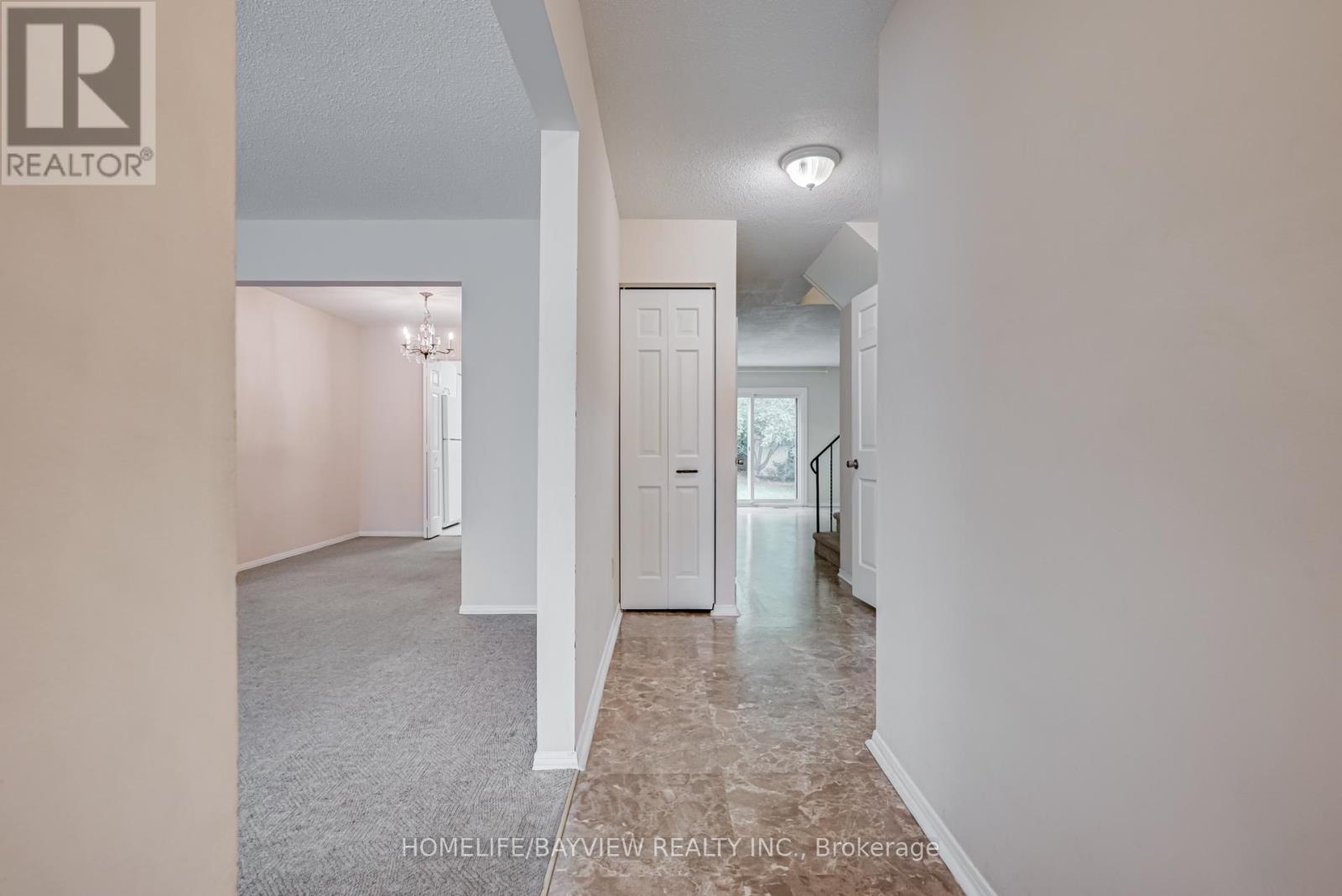 39 West Borough Street, Markham (Aileen-Willowbrook), Ontario  L3T 4V6 - Photo 7 - N12293908