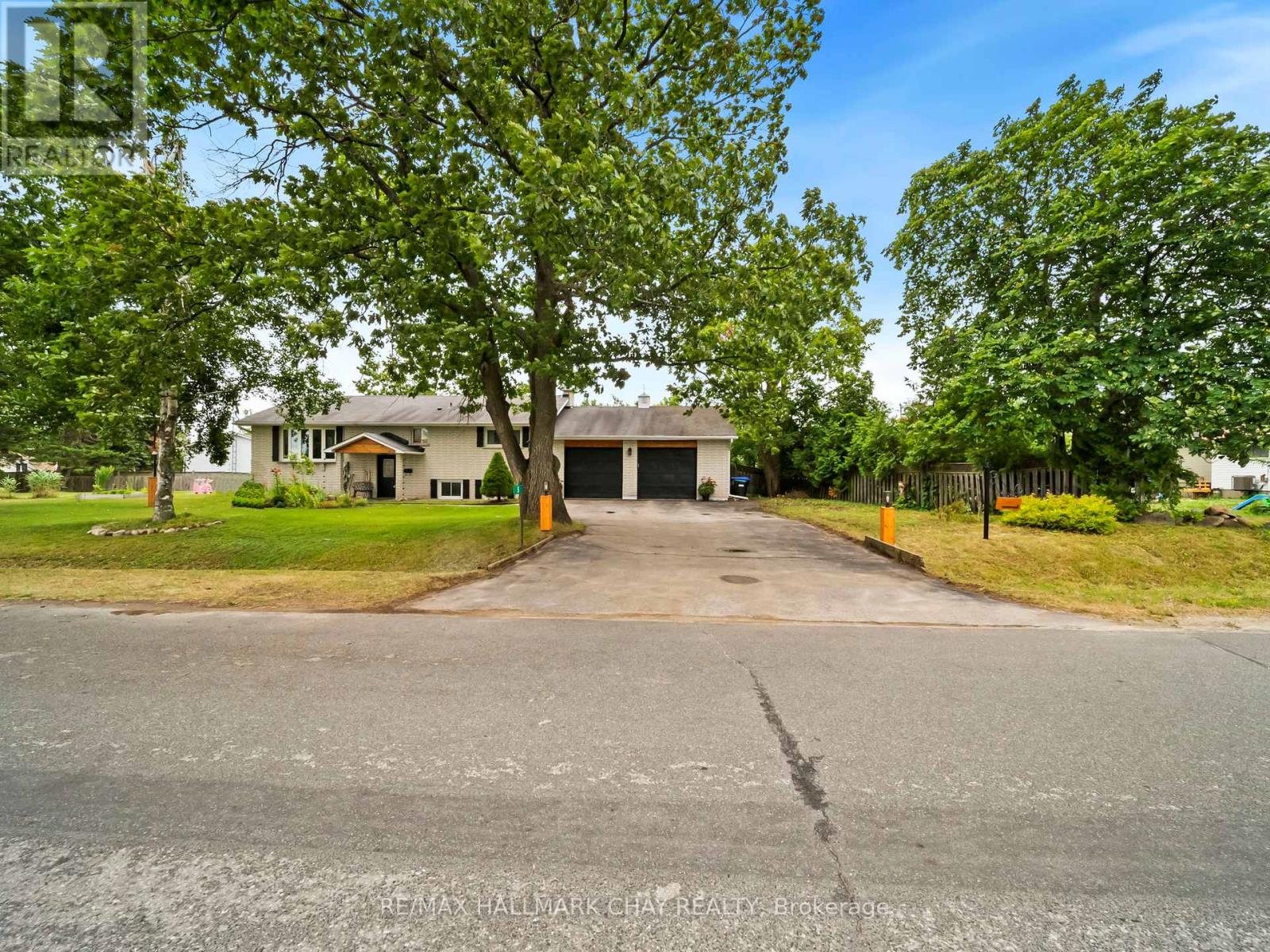 Property at 5 DEMONT DRIVE image 1