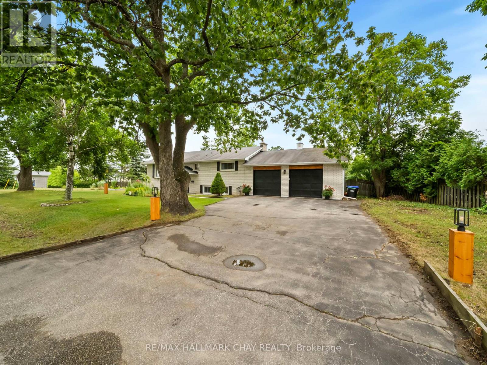 Property at 5 DEMONT DRIVE image 3