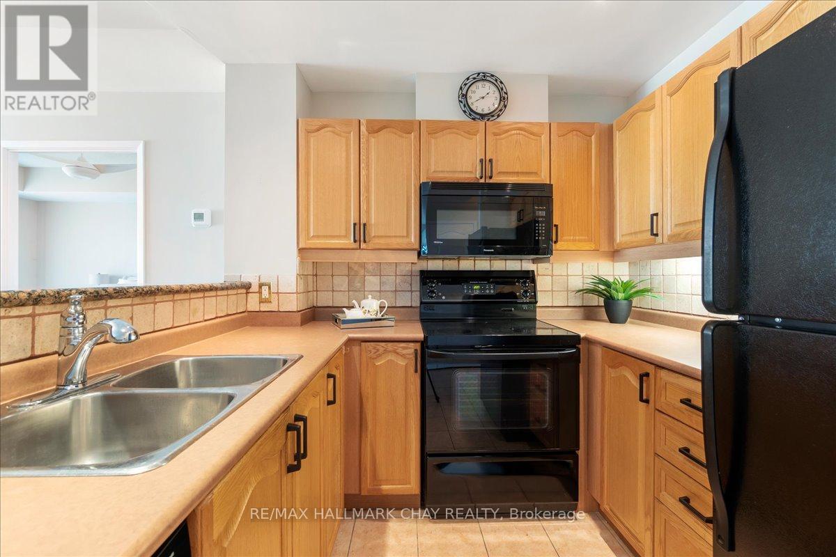 508 - 2 Toronto Street, Barrie (Lakeshore), Ontario  L4N 9R2 - Photo 6 - S12293872