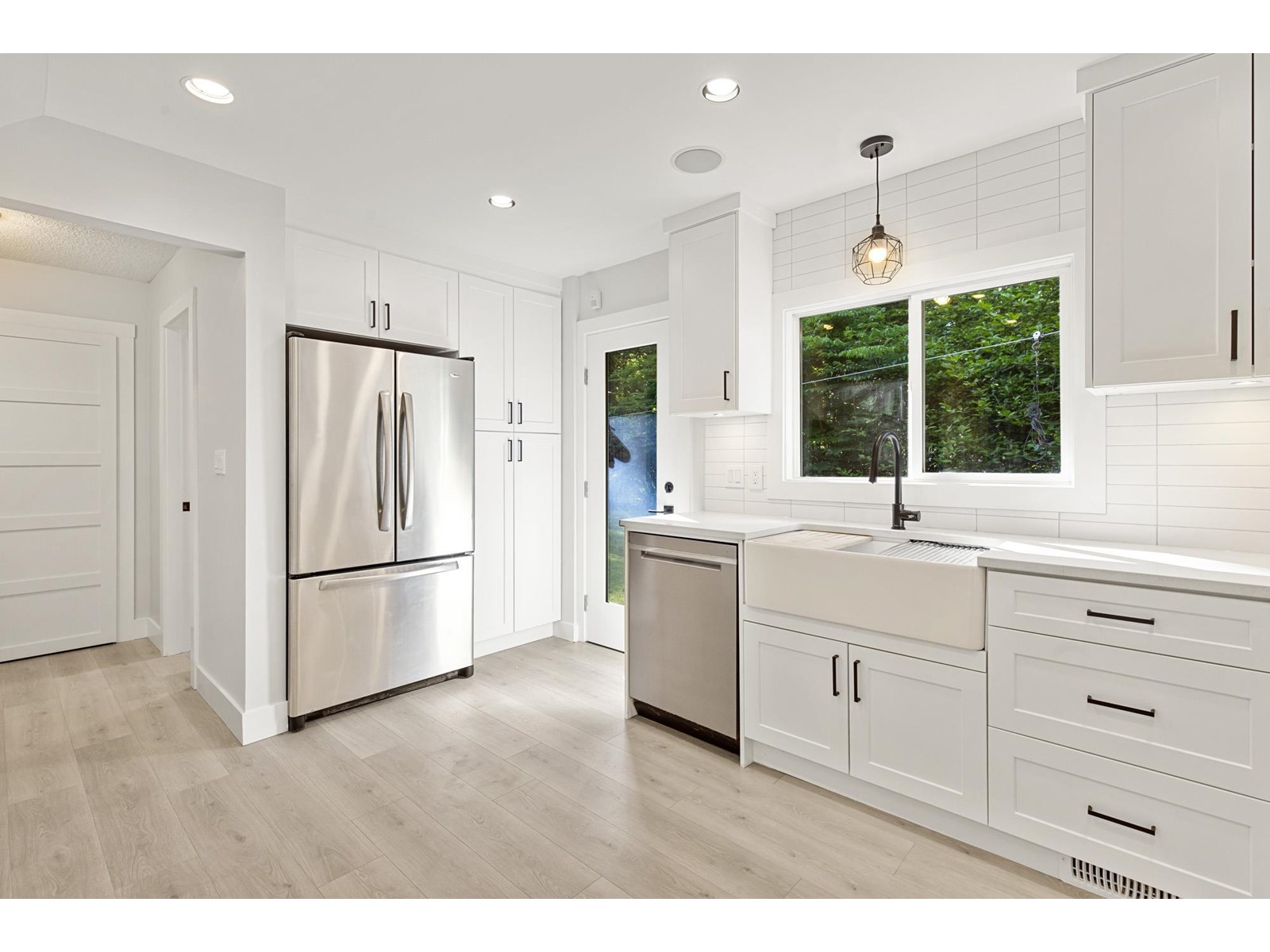 12433 Cascade Court, Mission, British Columbia  V2V 7G9 - Photo 8 - R3007632