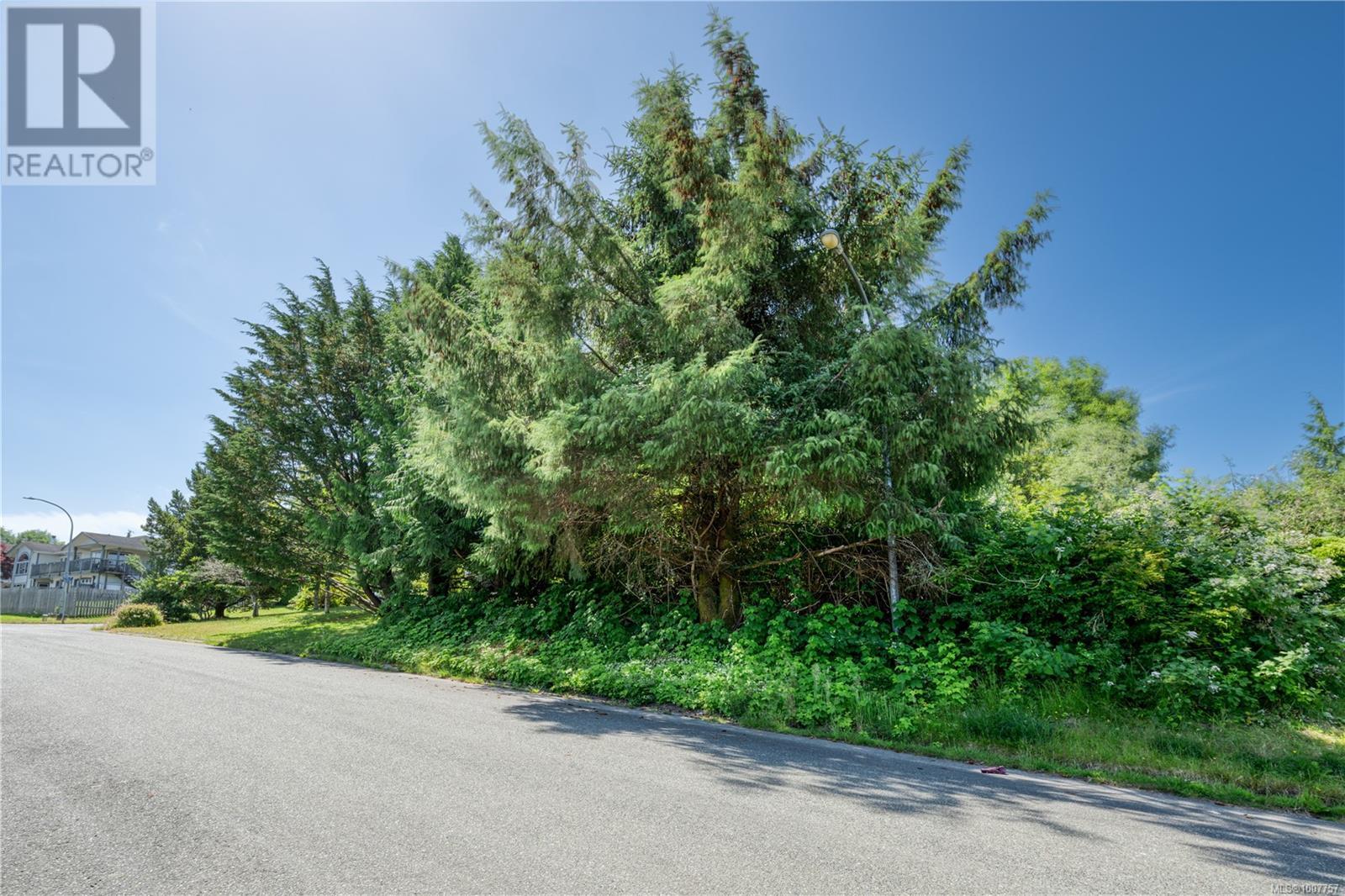 5275 Fanshawe St, Port Hardy, British Columbia