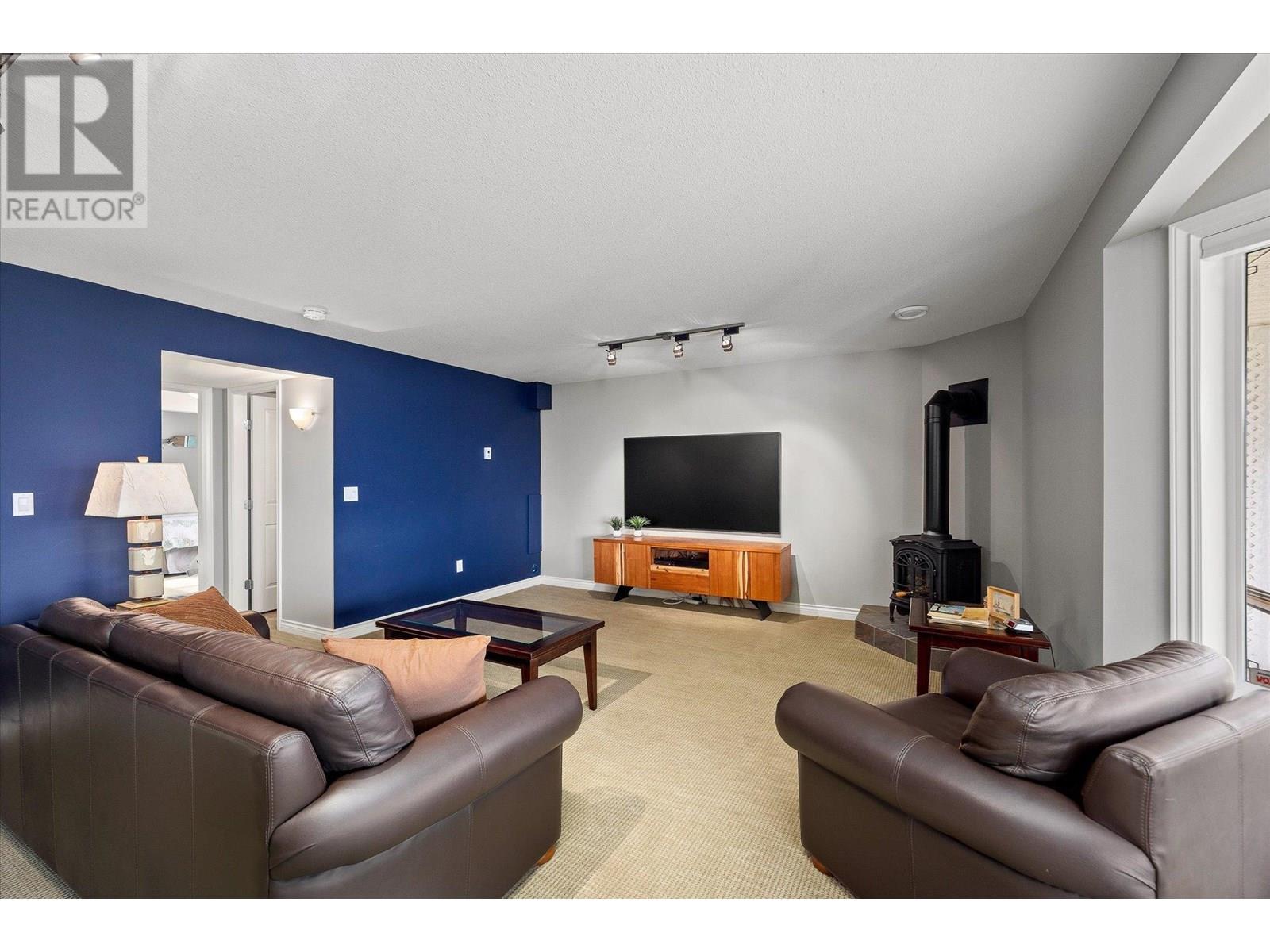 Property at 10726 Nighthawk Road Unit# 60 image 3