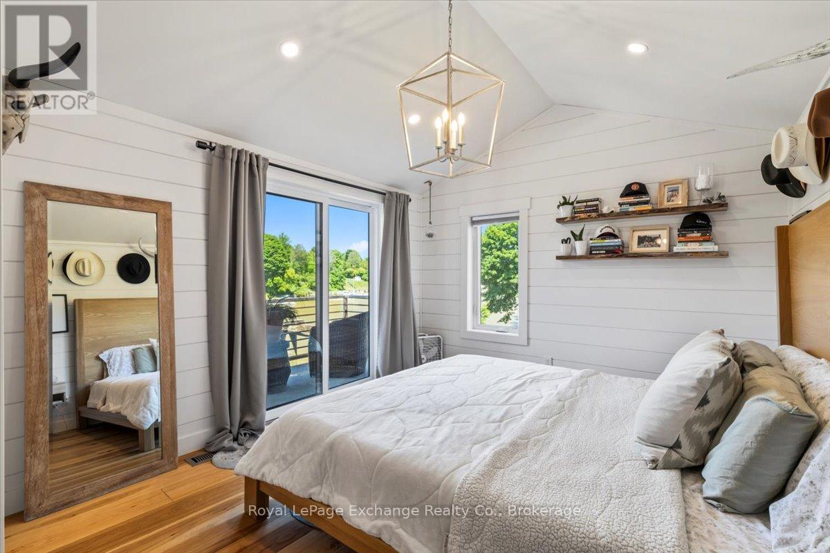 268 Saugeen Street, Saugeen Shores, Ontario N0H 2L0 - Photo 24 - X12267462