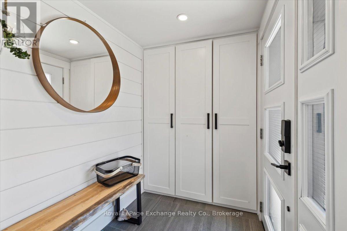 268 Saugeen Street, Saugeen Shores, Ontario N0H 2L0 - Photo 12 - X12267462