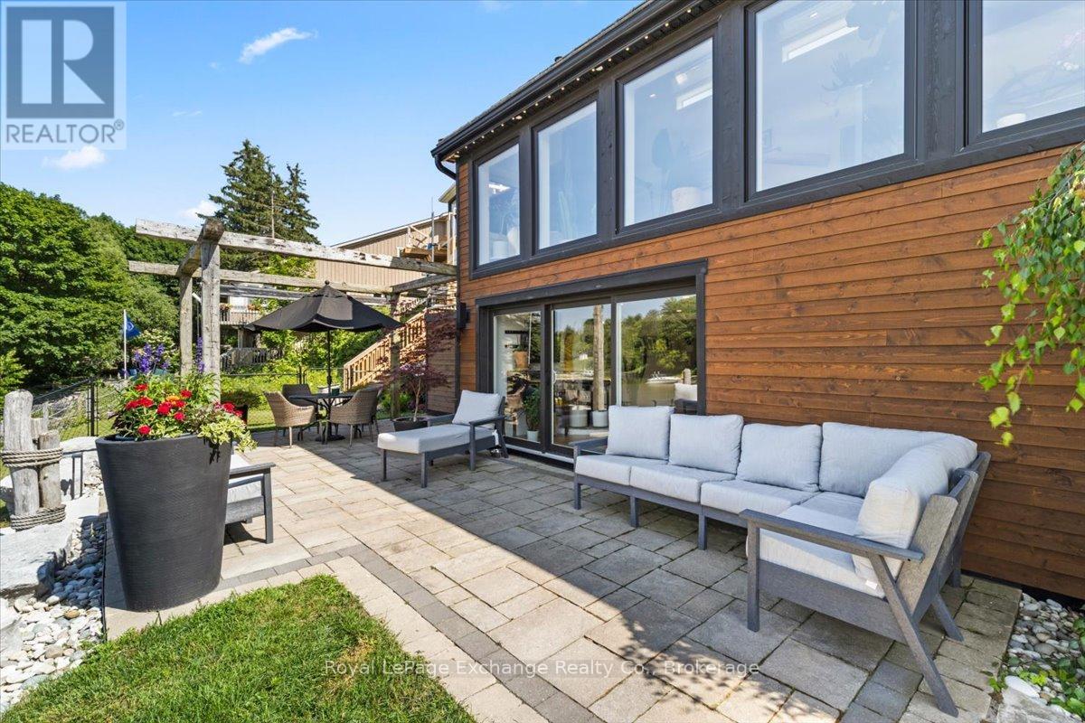 268 Saugeen Street, Saugeen Shores, Ontario N0H 2L0 - Photo 34 - X12267462